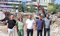 Pursaklar Kent Meydanı'nda İnşa Çalışmaları Başladı