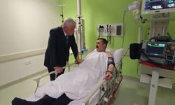 Dervişoğlu Hastanede Türkoğlu'nu Ziyaret Etti, Kurtuluş Parkı'na Geçti