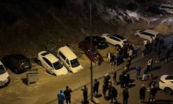 Ankara’da Sağanak Sonrası Yol Çöktü: Çok Sayıda Araç Hasar Gördü