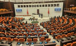 TBMM'de Fon Düzenlemesi Tartışması... Muhalefetten AK Parti'ye 'Gece Yarısı Önergesi' Tepkisi