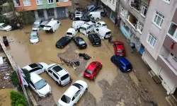 İstanbul Valisi Gül: 'Ayazağa'daki Selde 5 Kişi Hayatını Kaybetti, 2 Kişi Aranıyor