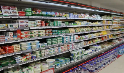 Market Raflarına Yeni Düzenleme: Eritme Peynir 'Kaşar' Adıyla Satılamayacak