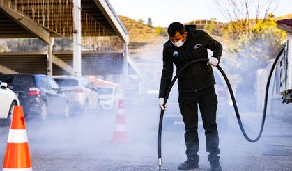 Gölbaşı Belediyesi, İlaçlama Faaliyetlerini Kışın da Sürüyor