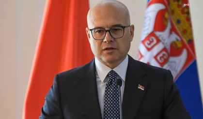 Sırbistan Başbakanı, Tentenin Çökmesi Sonucu 15 Kişinin Ölümü Üzerine İstifa Etti