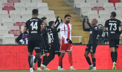 Beşiktaş, Türkiye Kupasında Sivasspor'u Mağlup Etti
