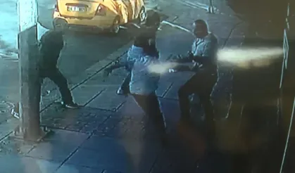 İki Çocuklu Kadın, Kendisini İstediği Yere Götürmeyen Taksiciyi Bıçakladı