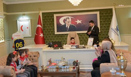 Kahramankazan Belediye Başkanı Çırpanoğlu, 23 Nisan Dolayısıyla Koltuğunu İlkokul Öğrencisine Devretti