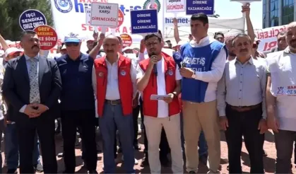 Hizmet-İş Sendikası'ndan Altındağ Belediyesi Önünde Basın Açıklaması