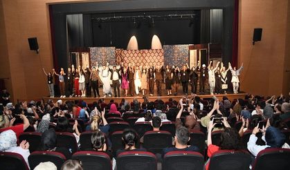 Pursaklar Tiyatro Günleri Devam Ediyor