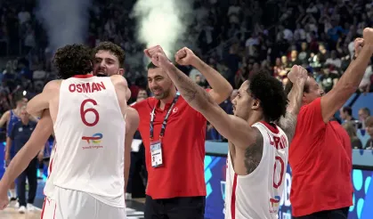 12 Dev Adam Durdurulamıyor! Milliler Namağlup Lider