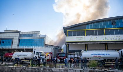 Yenimahalle'de Depo Yangını