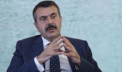 Yusuf Tekin'den Serbest Kıyafet Açıklaması