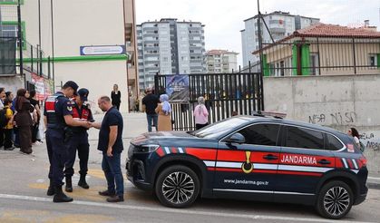Ankara'da Okul Önü ve Çevresinde Denetim: 19 Bin Şahıs Sorgulandı, 14 Aranan Şahıs Tespit Edildi