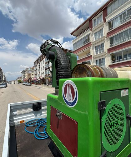 Sincan'da Kene ve Haşereye Karşı İlaçlama