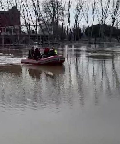 Bahçesini Su Basan Eski Edirne Belediye Başkanına Botla Tahliye