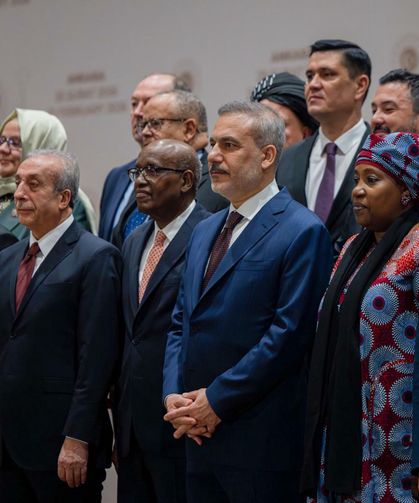 Bakan Fidan Ankara'daki Büyükelçilerle İftarda Buluştu