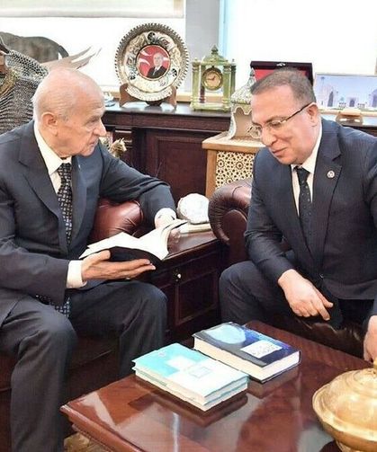 İzzet Ulvi Yönter, MHP Genel Başkan Yardımcılığı Görevinden İstifa Etti