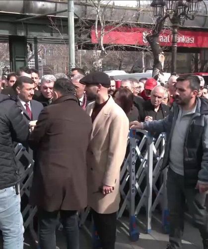 Öldürülen Öğretmen Fatma Nur Çelik İçin MEB Önünde Eylem