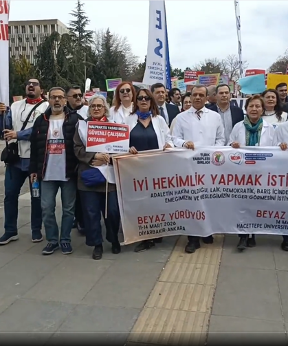 "Beyaz Yürüyüş" 14 Mart Tıp Bayramı'nda Ankara'da Son Buldu