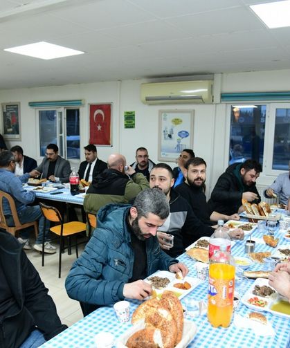 Kahramankazan Belediye Başkanı Çırpanoğlu, ASKİ Personeliyle İftarda Buluştu