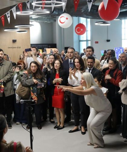 Çankaya'da 23 Nisan Çocuk Eserleri Sergisiyle Başladı