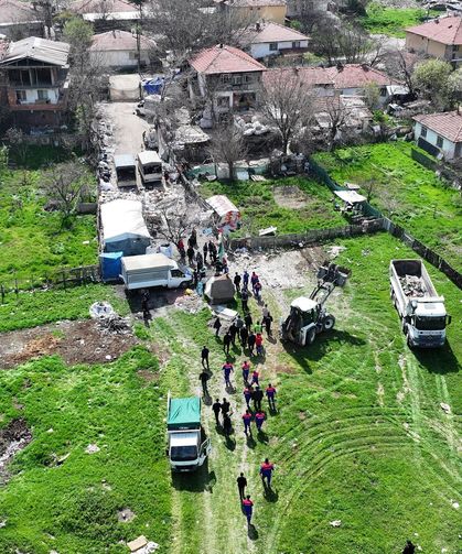 Sincan'da  Temizlik Çalışmaları Sürüyor