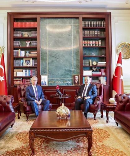 Yavaş'tan Ankara Valisi Canbolat'a Hayırlı Olsun Ziyareti