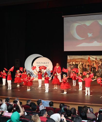Pursaklar'da Miniklerden Mezuniyet Heyecanı