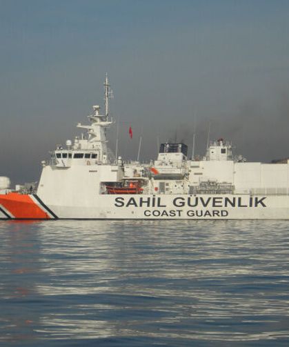 Karadeniz'de Türk Bayraklı Balıkçı Teknesine Saldırı: Bir Balıkçı Öldü, 4 Yaralı