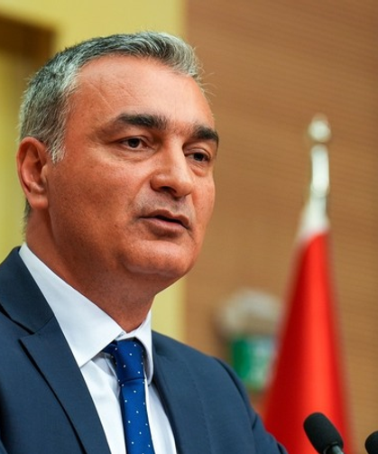 Müslim Sarı: Özgür Özel'in Grup Başkanlığı İptal Edilecek