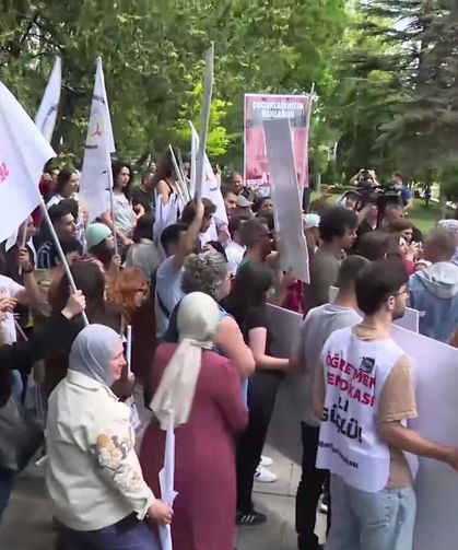 Öğretmenlerin Ankara'daki Eylemine Polis Müdahalesi