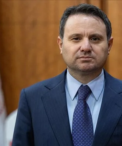 Akın Gürlek'ten Kızılay'a 150 Bin TL Bağış