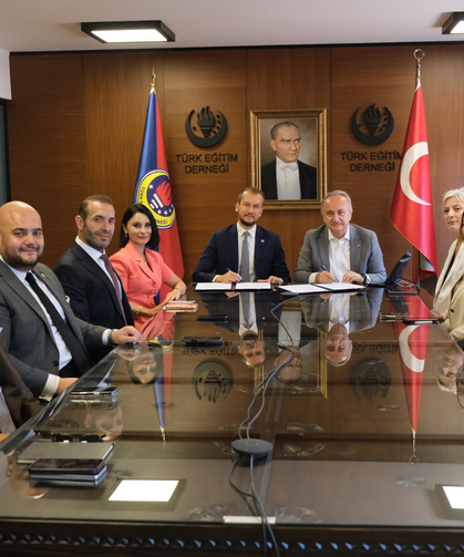 TÜGİAD Ankara ile TED'den 20 Öğrenciye Burs