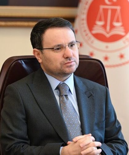 Adalet Bakanı Gürlek, Uğur Mumcu'nun Ailesiyle Görüşecek