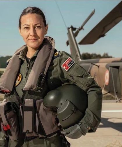 Albay Özlem Karapınar Hava Kuvvetleri'nde İlk Kadın General Oldu