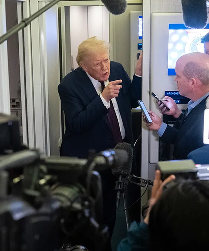 Beyaz Saray, CNN'i Trump'ın Air Force One Uçağından Çıkardı