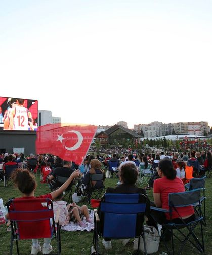 Binlerce Başkentli, Filenin Sultanları için tek yürek oldu