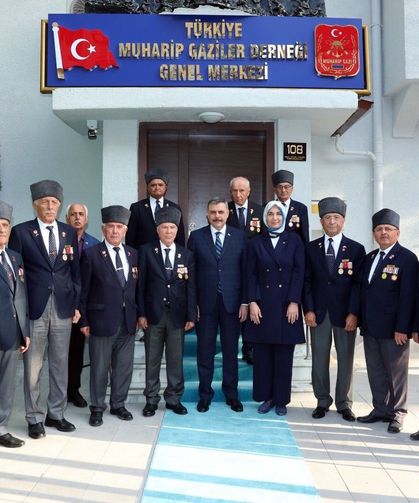 İçişleri Bakanı Mustafa Çiftçi, Türkiye Muharip Gaziler Derneği'ni Ziyaret Etti