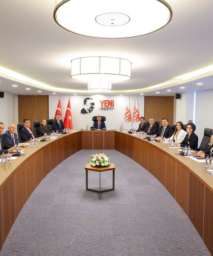 YENİ Parti, Anayasa Mahkemesi'ne 'İsim' Savunmasını Sundu