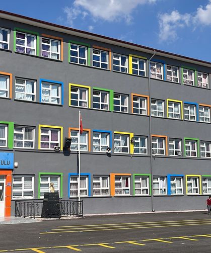 Pursaklar'da Okullara Modern Dokunuş