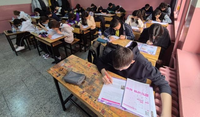 Sincan'da Öğrencilere Ücretsiz Deneme Sınavı