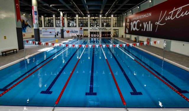 Altınpark 100. Yıl Yüzme Havuzu ve Spor Kompleksi'ne Üyelik Başvuruları Sürüyor
