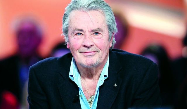 Dünyaca Ünlü Fransız Aktör Alain Delon Hayatını Kaybetti