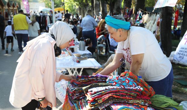 Çankaya'da "Eğitime Katkı Amaçlı Kermes" Düzenlendi