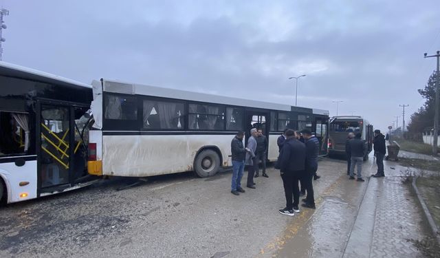 Ankara'da Zincirleme Trafik Kazası: 33 Yaralı