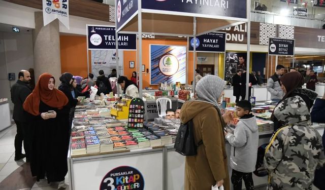 Pursaklar Kitap Günleri Sürüyor