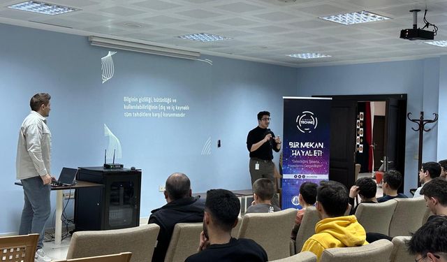 Sincan'da Yazılım Meraklılarına 'Gece Kodu'