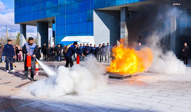 Gölbaşı Belediyesi Personeline Yangın Tatbikatı Eğitimi