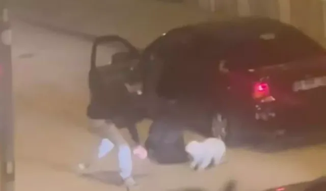 Ankara'da Darbedilip, Otomobille Kaçırılmak İstenen Kadını Mahalleli Kurtardı