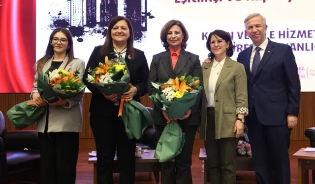Başkan Ünlüce Ankara’da Gençlerle Buluştu